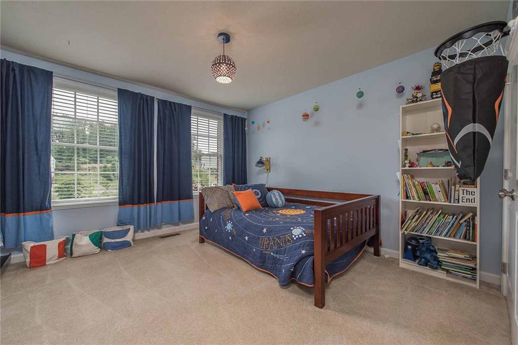 2054 Reis Run Road Pittsburgh, PA 15237 - Photo 18 of 25 Bedroom 3