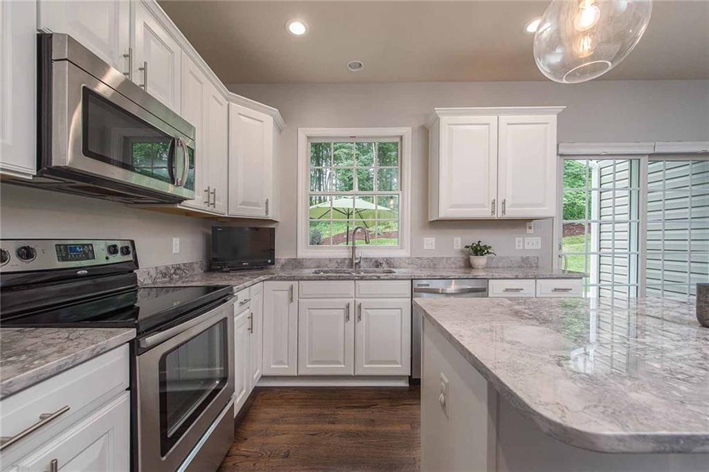 2054 Reis Run Road Pittsburgh, PA 15237 - Photo 4 of 25 Granite Counter Tops