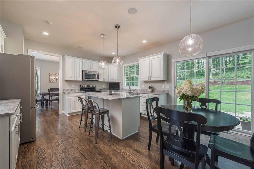 2054 Reis Run Road Pittsburgh, PA 15237 - Photo 6 of 25 Eat-in Kitchen