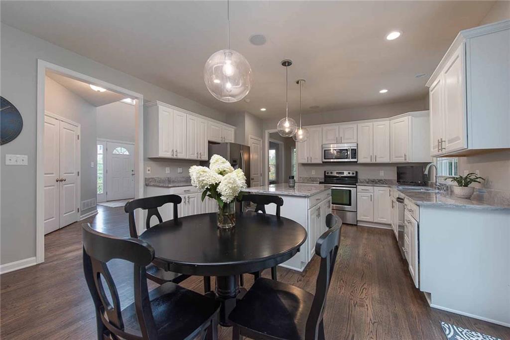 2054 Reis Run Road Pittsburgh, PA 15237 - Photo 7 of 25 Eat-in Kitchen