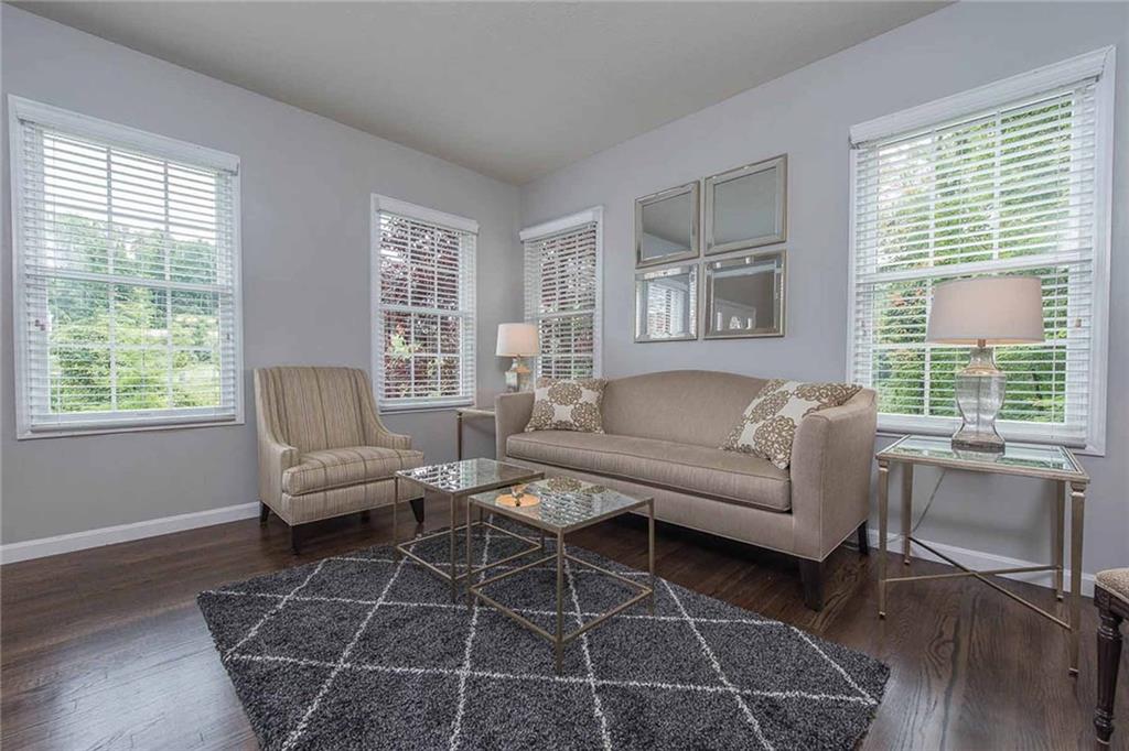 2054 Reis Run Road Pittsburgh, PA 15237 - Photo 9 of 25 Living Room