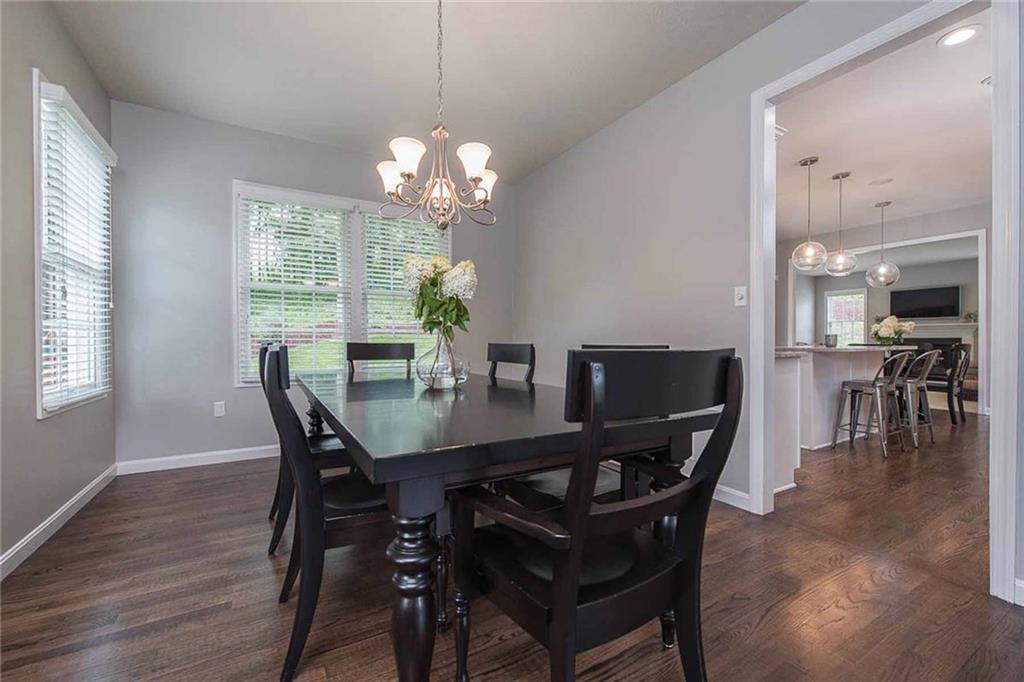 2054 Reis Run Road Pittsburgh, PA 15237 - Photo 10 of 25 Dining Room