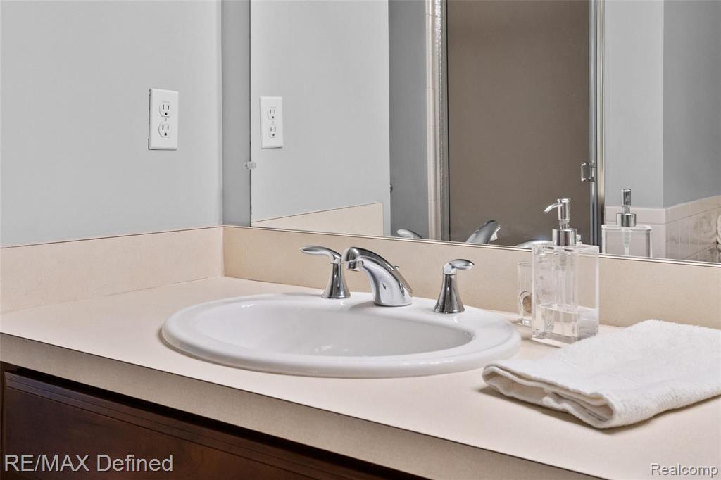735 East Bluff Court Rochester Hills, MI 48306 - Photo 29 of 53