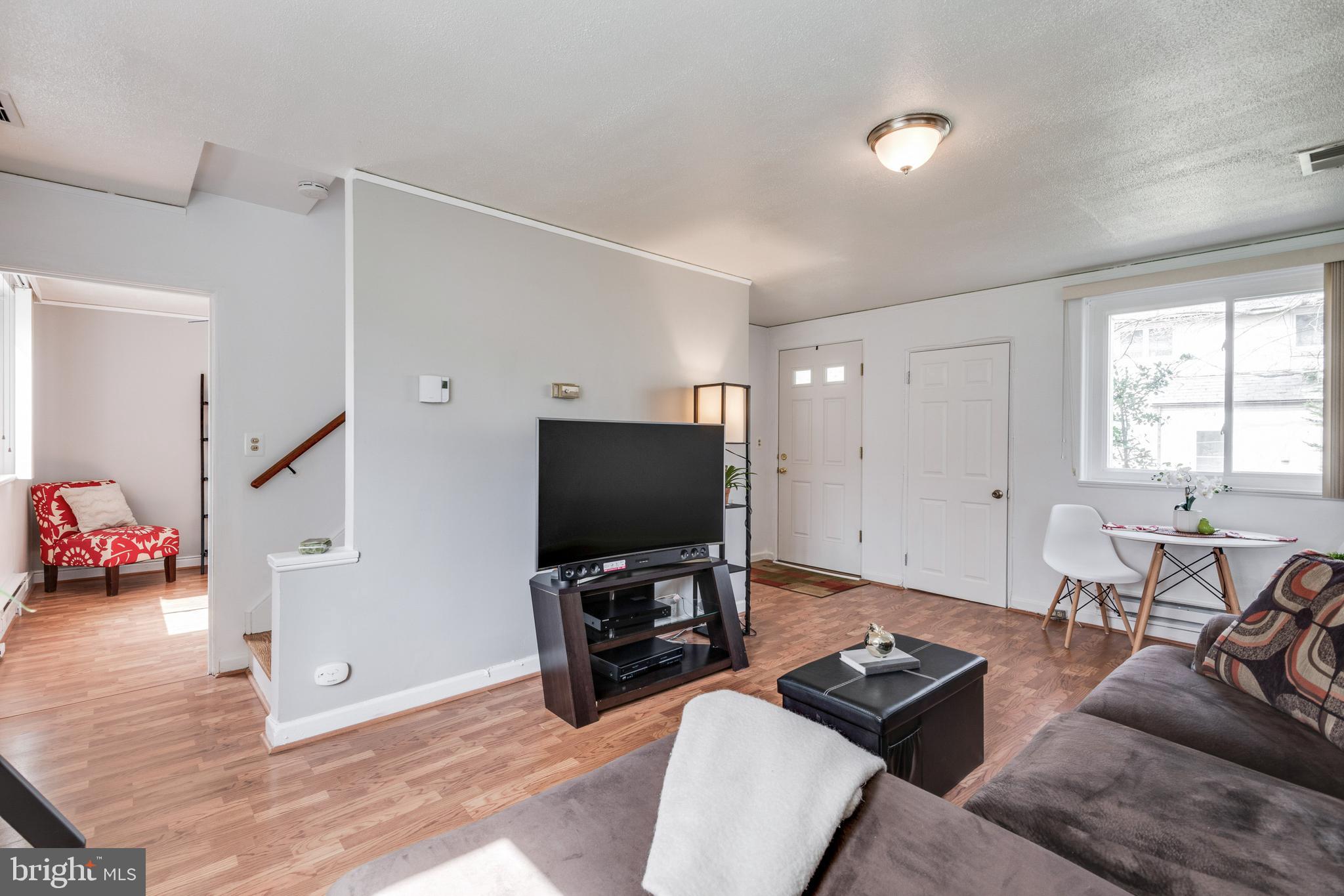 35 Ridge Road Greenbelt, MD 20770 - Photo 5 of 18 Fresh Paint, New Windows, updated floors