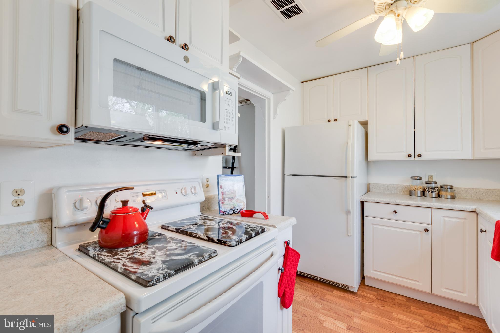 35 Ridge Road Greenbelt, MD 20770 - Photo 9 of 18 Updated Kitchen w/ newer cabinets/appliances