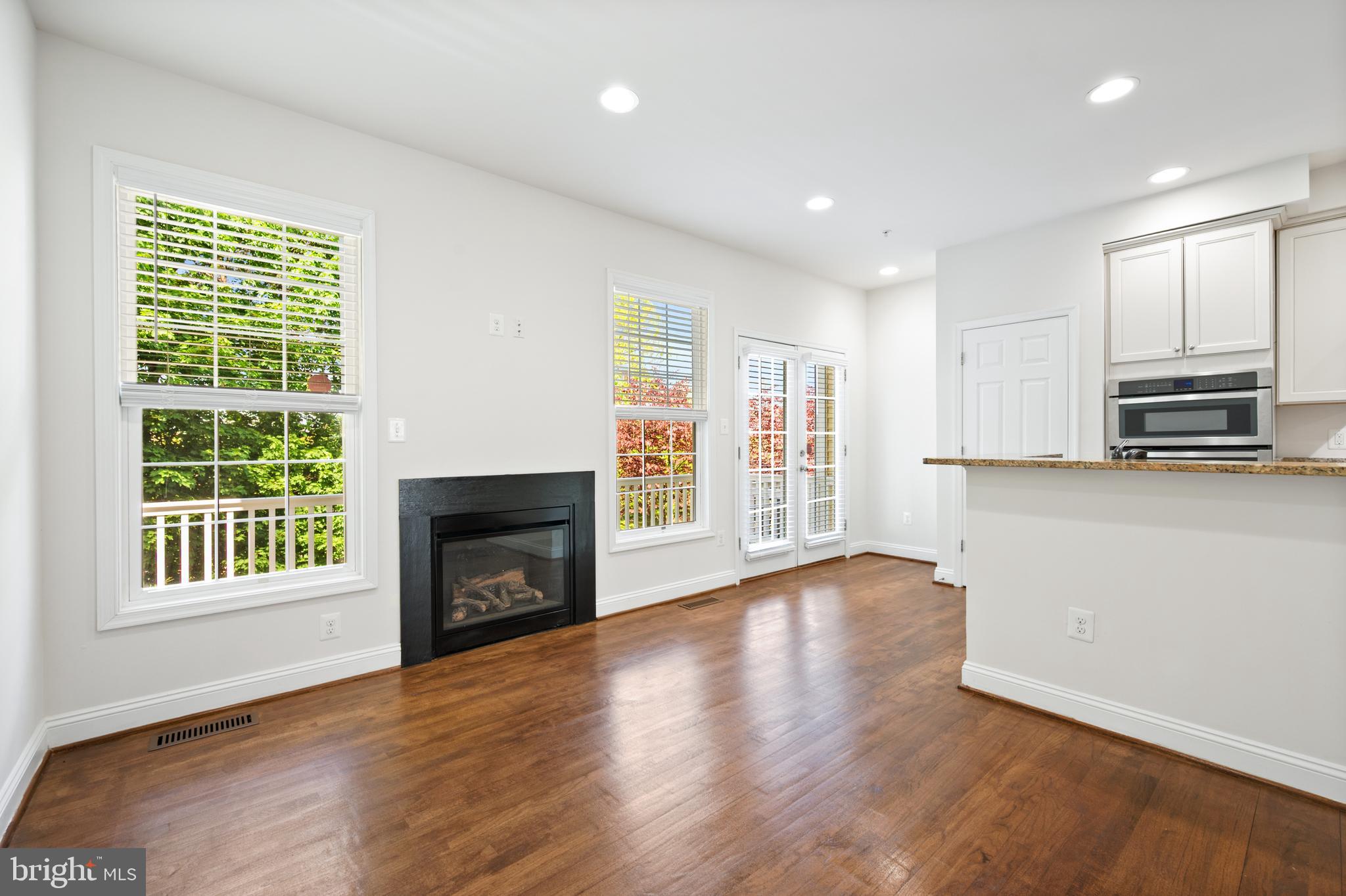 8342 Broderick Circle Gaithersburg, MD 20877 - Photo 13 of 34