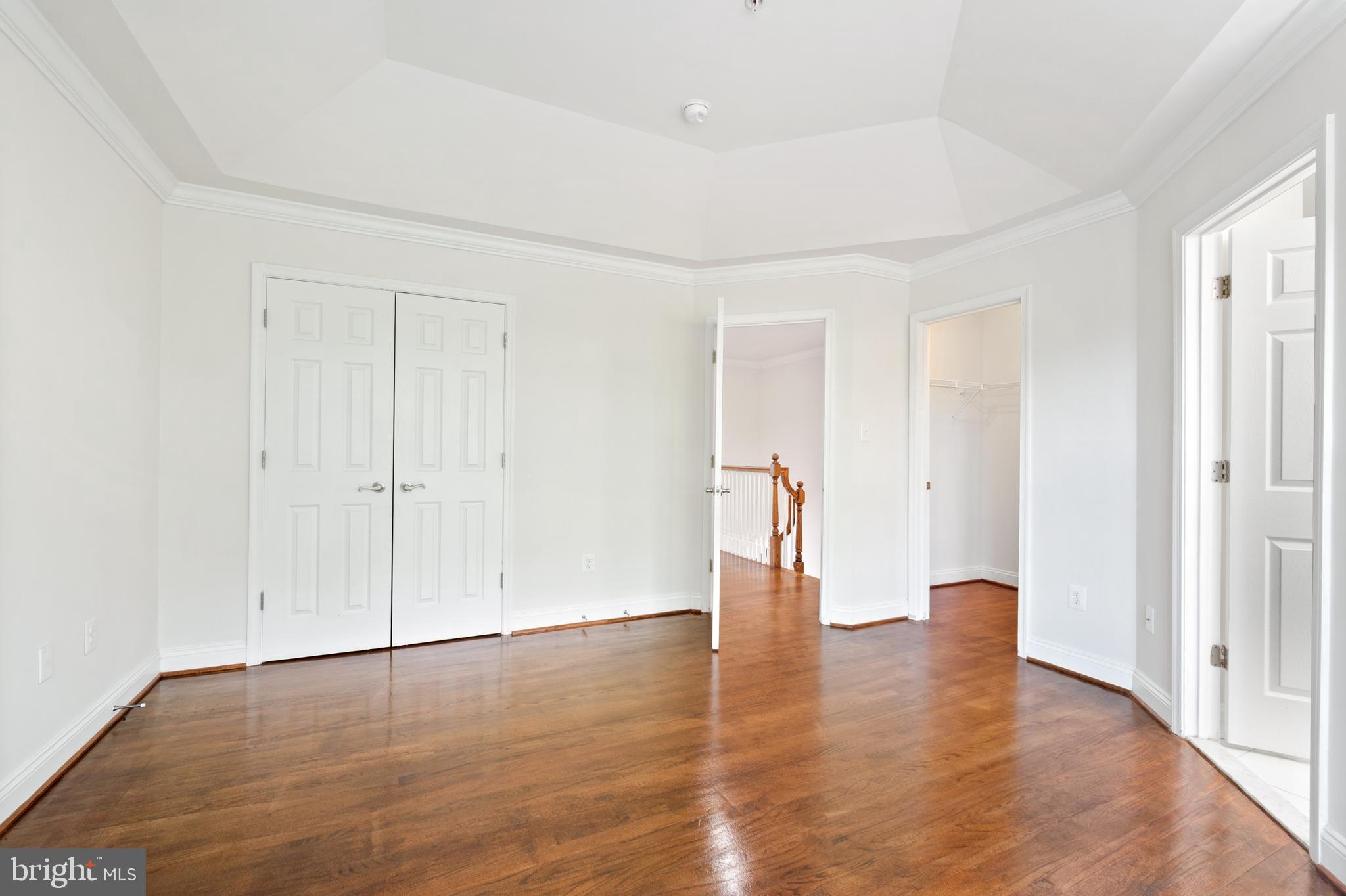 8342 Broderick Circle Gaithersburg, MD 20877 - Photo 26 of 34 Owners Suite
