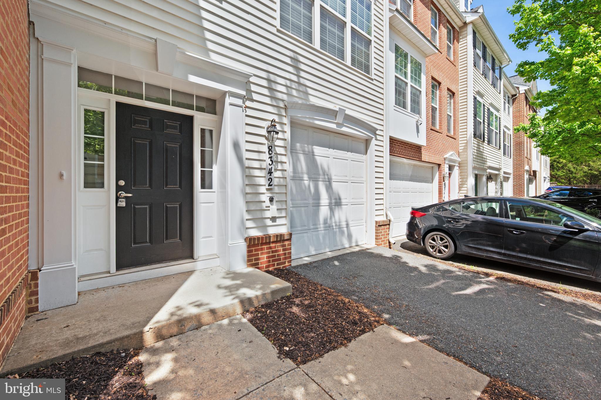 8342 Broderick Circle Gaithersburg, MD 20877 - Photo 3 of 34