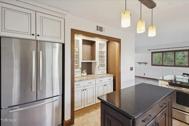 $369,900 | 137 Columbine Road, Kingsport, TN 37660