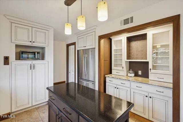 $369,900 | 137 Columbine Road, Kingsport, TN 37660