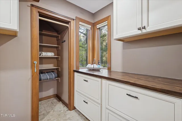 $369,900 | 137 Columbine Road, Kingsport, TN 37660