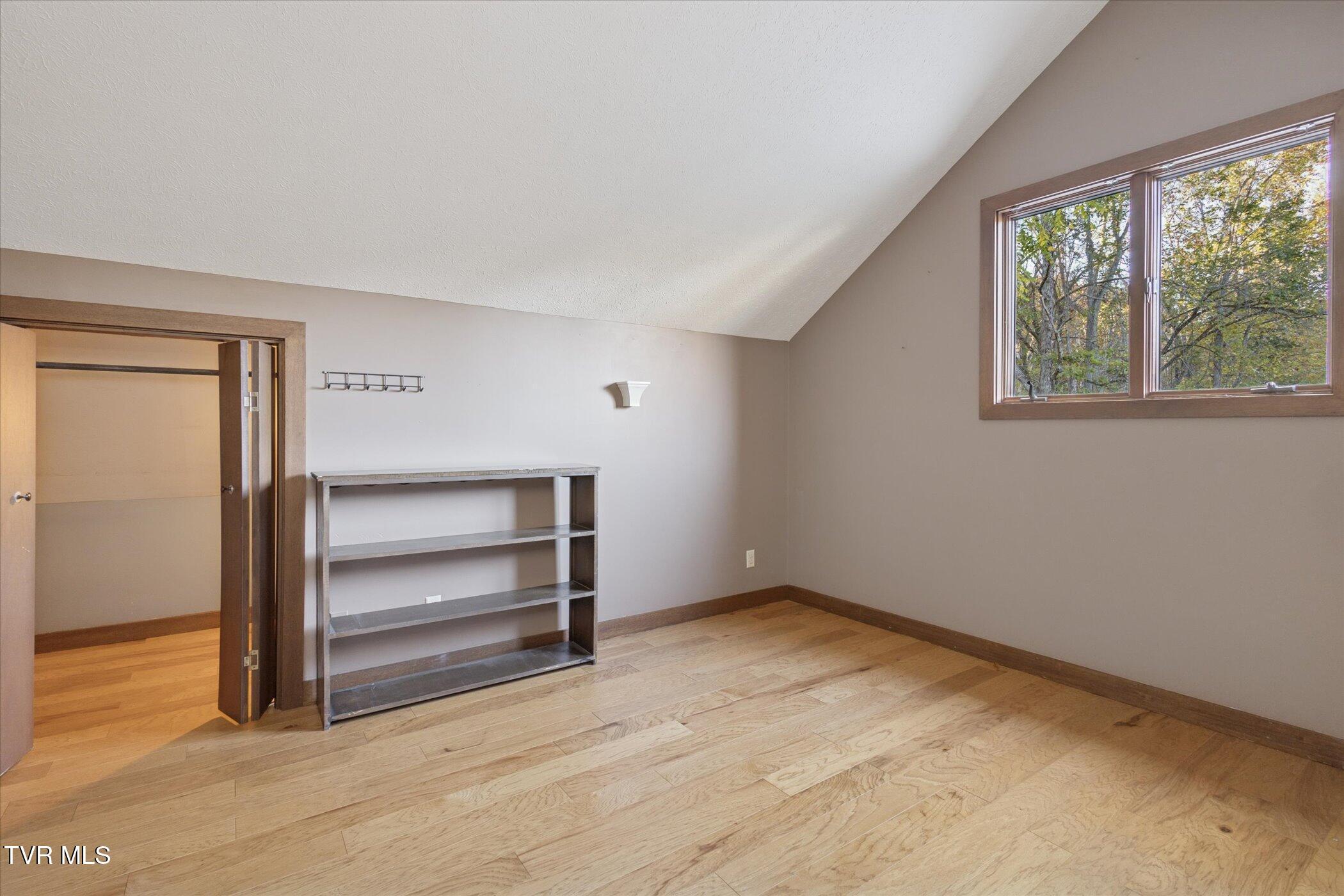 137 Columbine Road Kingsport, TN 37660 - Photo 30 of 62 28-137 Columbine Rd-WindowStill-Photogra