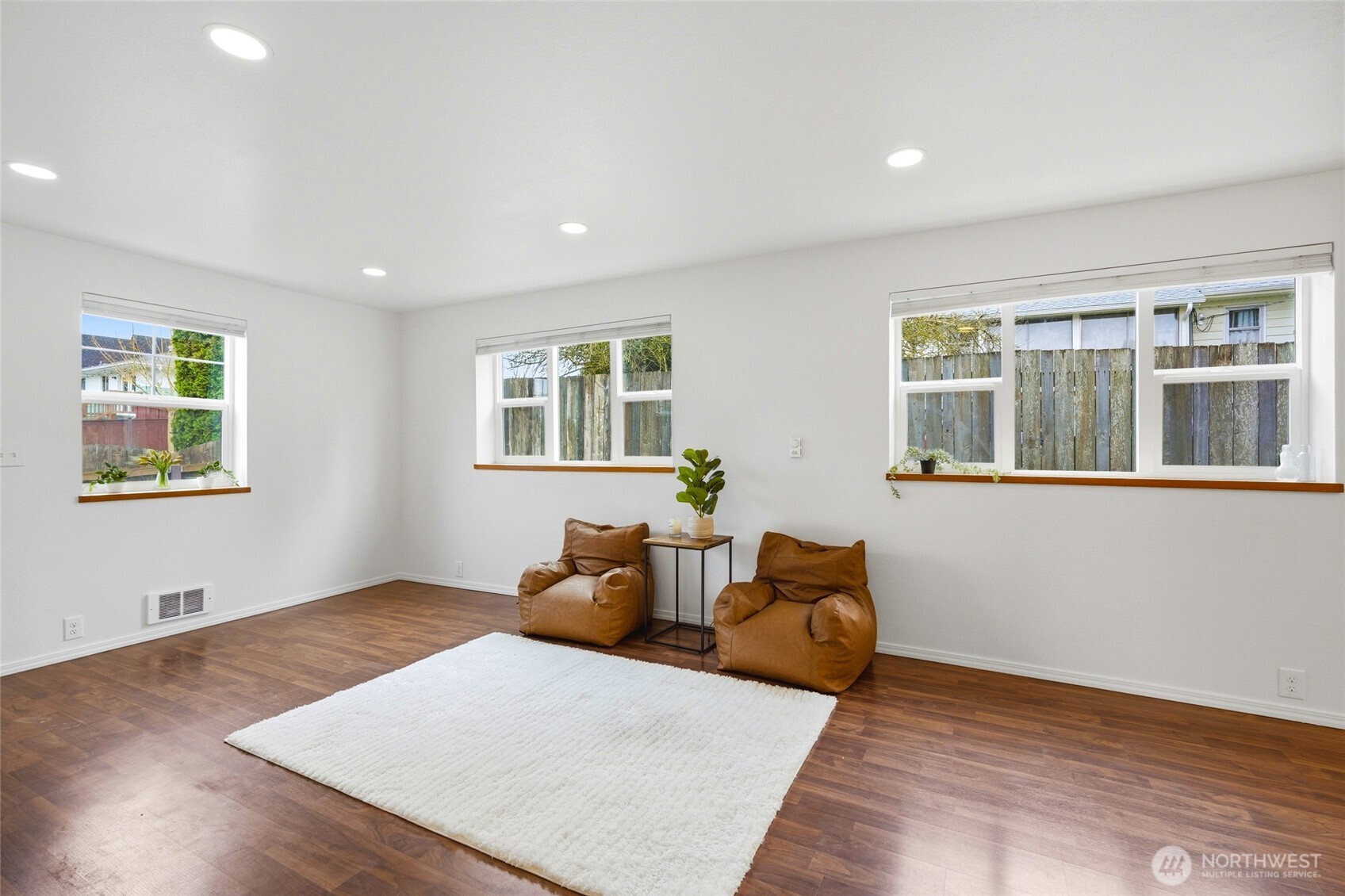 1809 21st Street Everett, WA 98201 - Photo 4 of 24