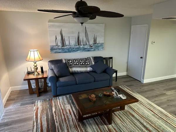 $1,950 | 7101 Ridgewood Avenue, Unit 209, Cape Canaveral, FL 32920