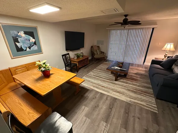 $1,950 | 7101 Ridgewood Avenue, Unit 209, Cape Canaveral, FL 32920
