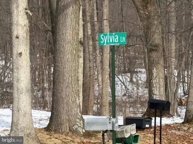 $309,900 | 2615 Mountain Road, Hamburg, PA 19526