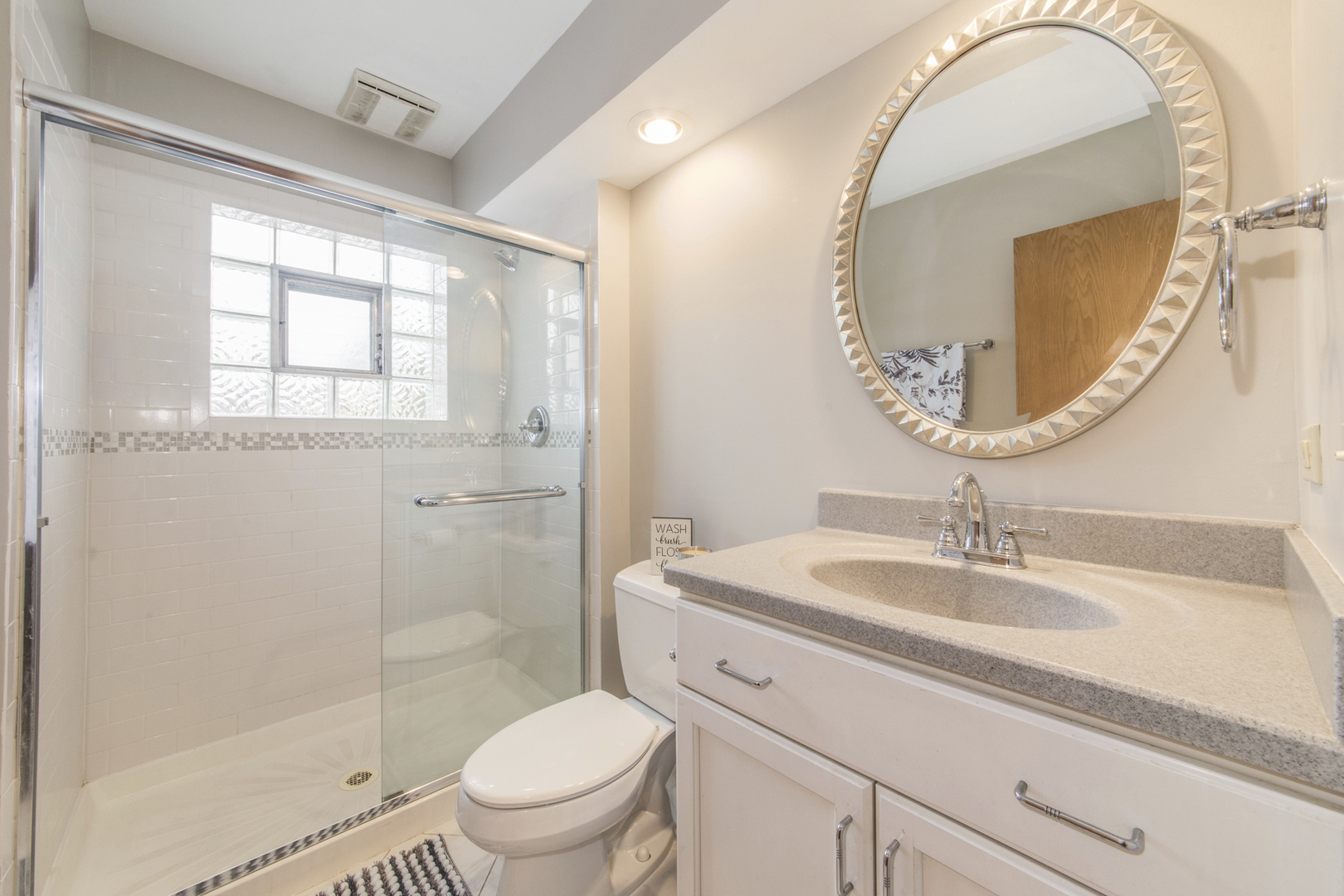 Undisclosed Address Park Ridge, IL 60068 - Photo 13 of 22