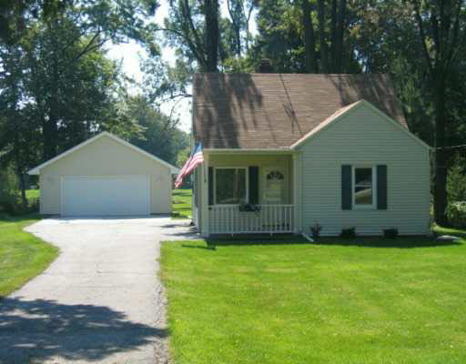 20486 Roosevelt Road South Bend, IN 46614 - Photo 1 of 8 Gallery Image 1