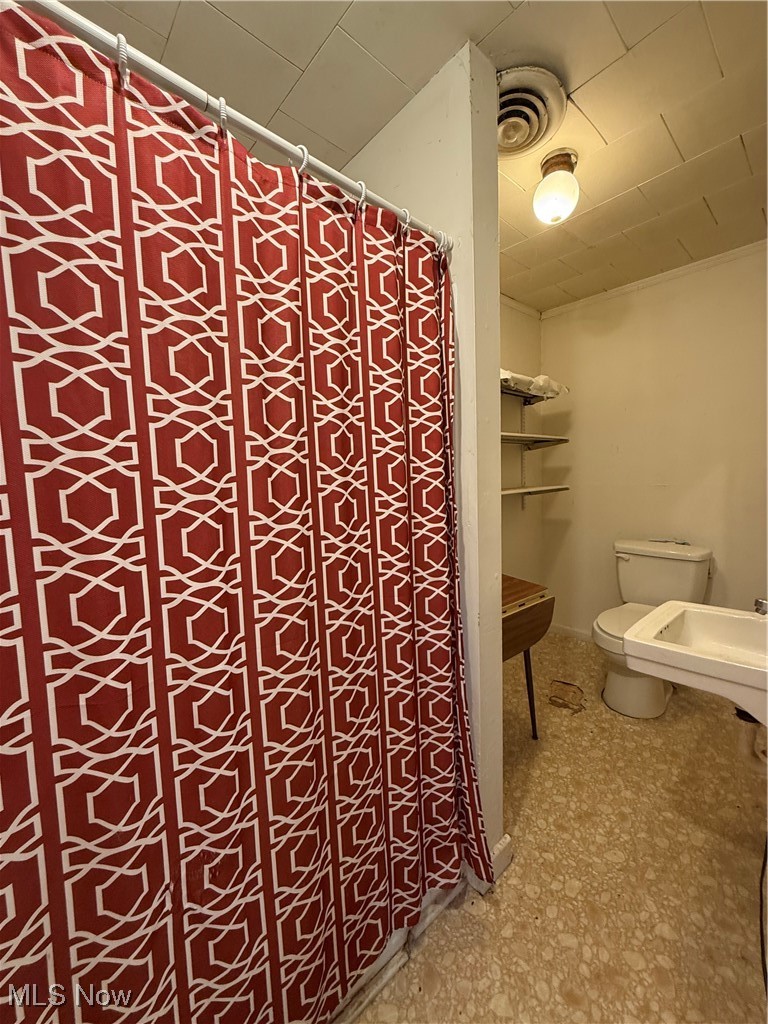 611 Riverside Drive St. Marys, WV 26170 - Photo 8 of 10