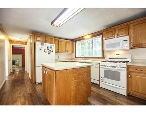 29 Beverlee Road Tyngsborough, MA 01879 - Photo 12 of 32 Gallery Image 12