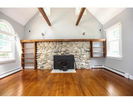 29 Beverlee Road Tyngsborough, MA 01879 - Photo 10 of 32 Gallery Image 10