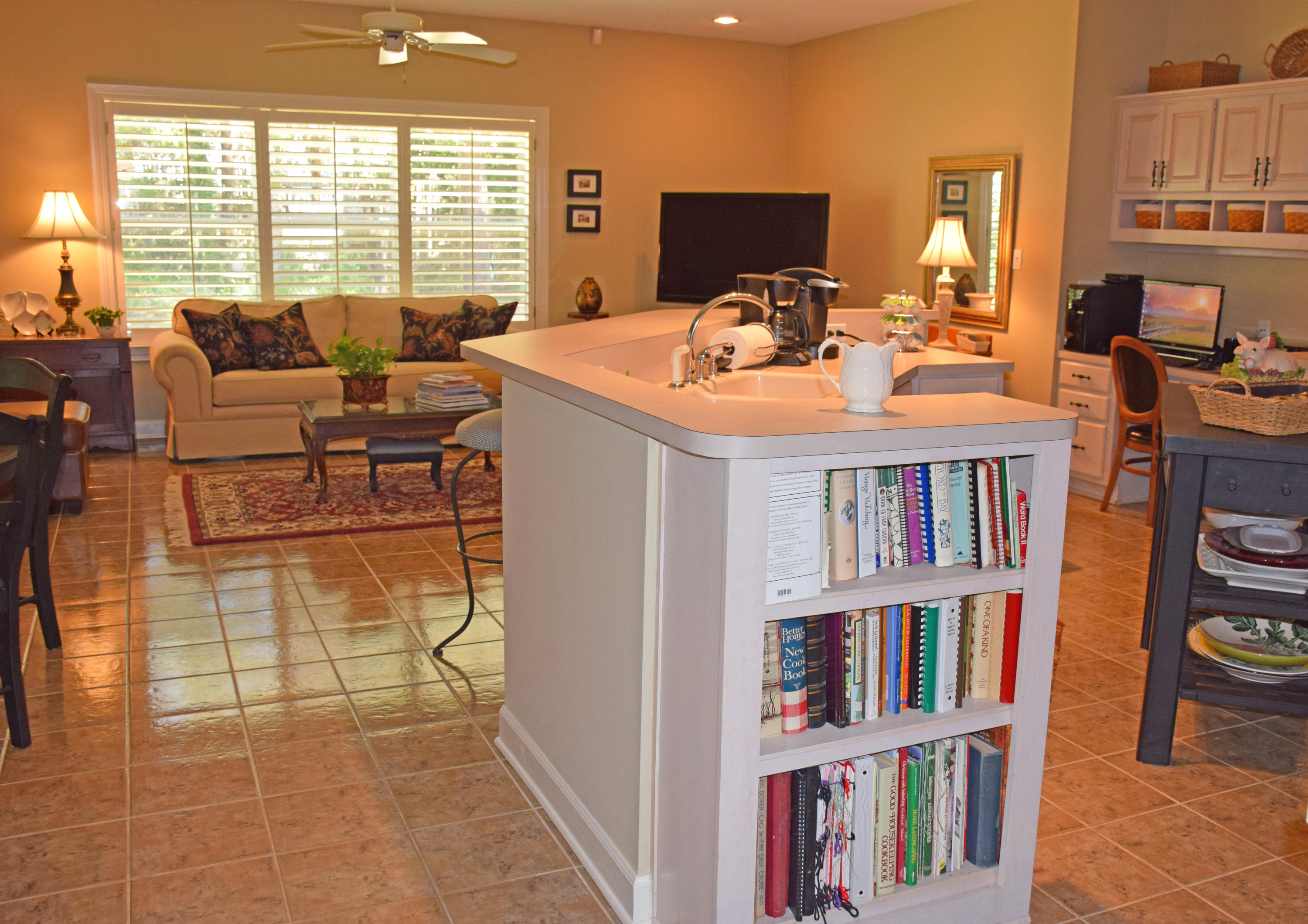 4492 Woodbridge Road Niceville, FL 32578 - Photo 9 of 32 27 x 24 keeping room