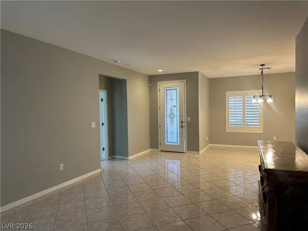 $2,750 | 2805 Foxtail Creek Avenue, Henderson, NV 89052