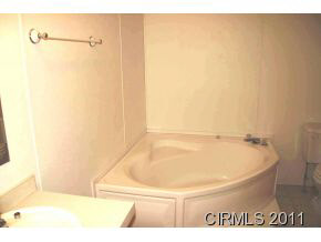 3050 South Old St Road Wabash, IN 46992 - Photo 7 of 11 Gallery Image 7