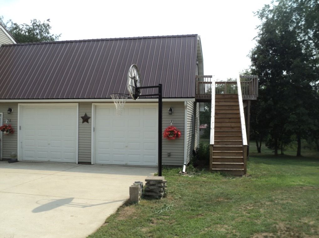 11510 East Stanton Road Sumner, MI 48889 - Photo 27 of 40 1851472-26.JPG