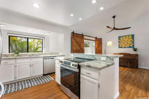 $1,675,000 | 914 Kahena Street, Honolulu, HI 96825