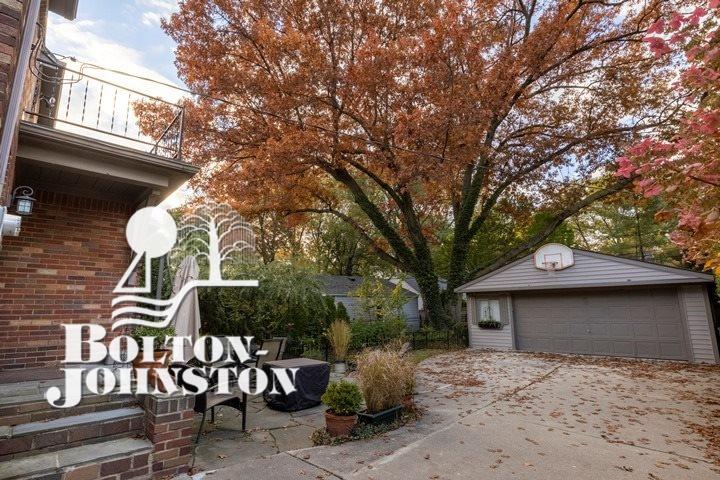 438 Roland Road Grosse Pointe, MI 48236 - Photo 30 of 33 Garage