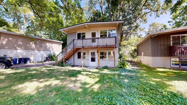 $1,900 | 122 Allen Drive, Unit 1, Ann Arbor, MI 48103