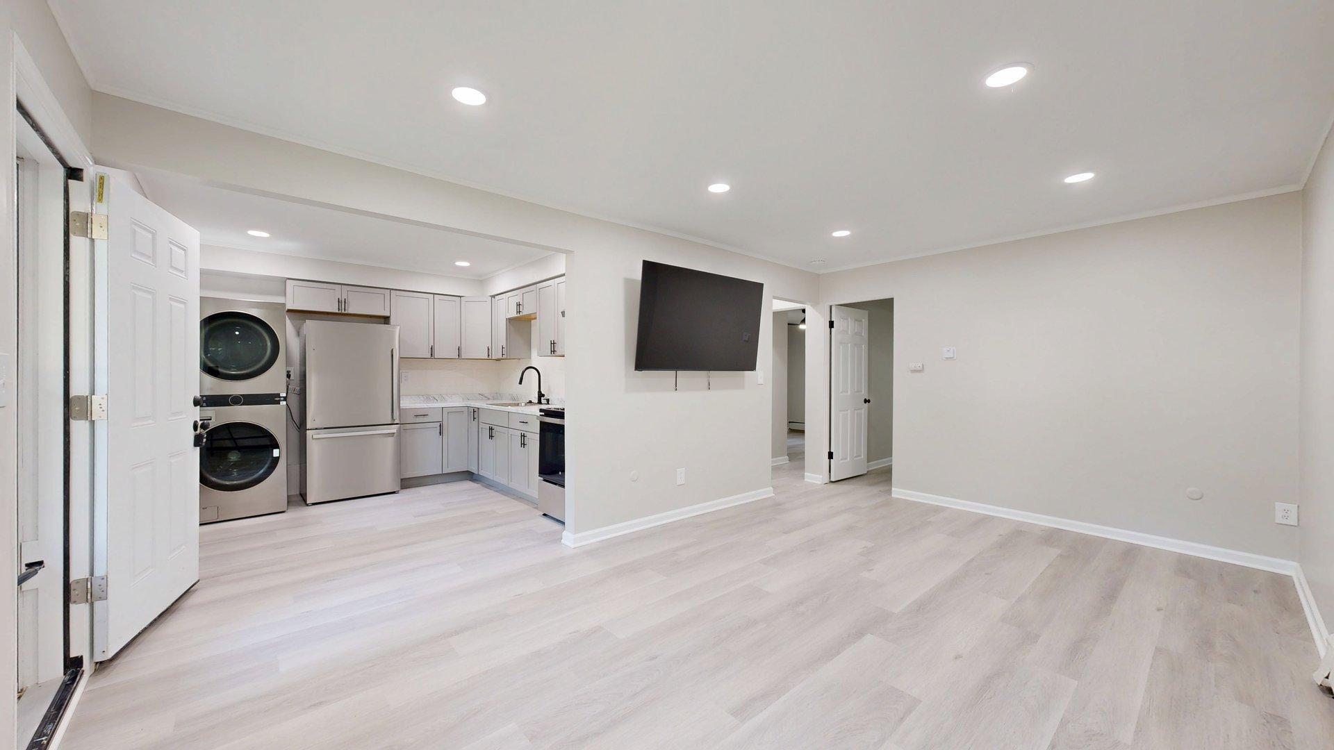 122 Allen Drive, Unit 1 Ann Arbor, MI 48103 - Photo 3 of 11 122-Allen-Drive-Unit-1-09092025_130641