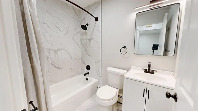 $1,900 | 122 Allen Drive, Unit 1, Ann Arbor, MI 48103