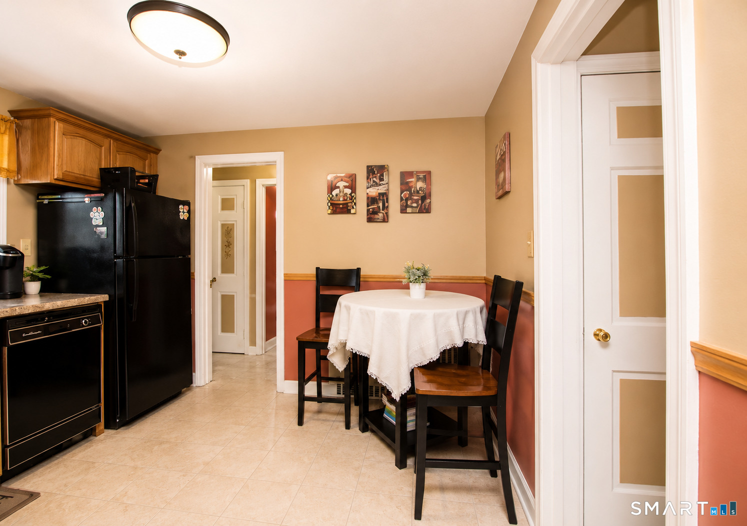 242 Victoria Road Hartford, CT 06114 - Photo 13 of 34