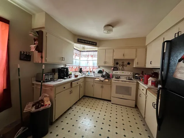 $329,900 | 410 Dodie Drive, Unit 412, Waukesha, WI 53189