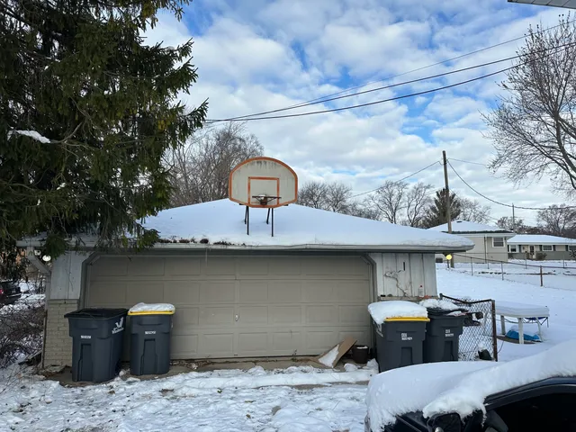 $329,900 | 410 Dodie Drive, Unit 412, Waukesha, WI 53189