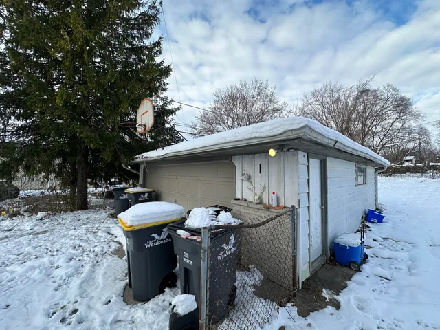 $329,900 | 410 Dodie Drive, Unit 412, Waukesha, WI 53189