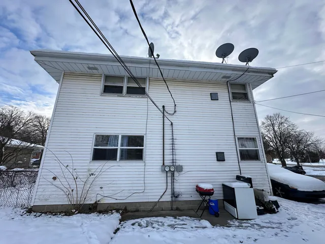 $329,900 | 410 Dodie Drive, Unit 412, Waukesha, WI 53189