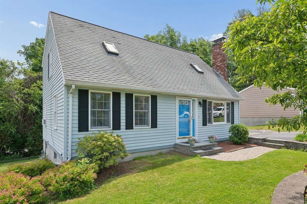 158 Copperfield Road Worcester, MA 01602 - Photo 4 of 42