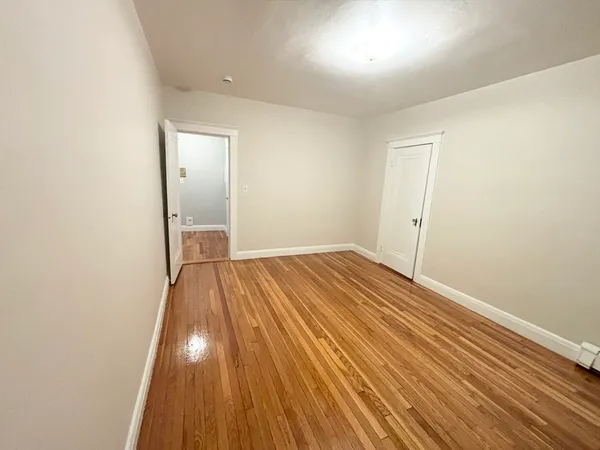$2,100 | 15 Ives Street, Unit 6, Beverly, MA 01915