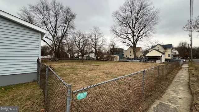 a house view with a backyard