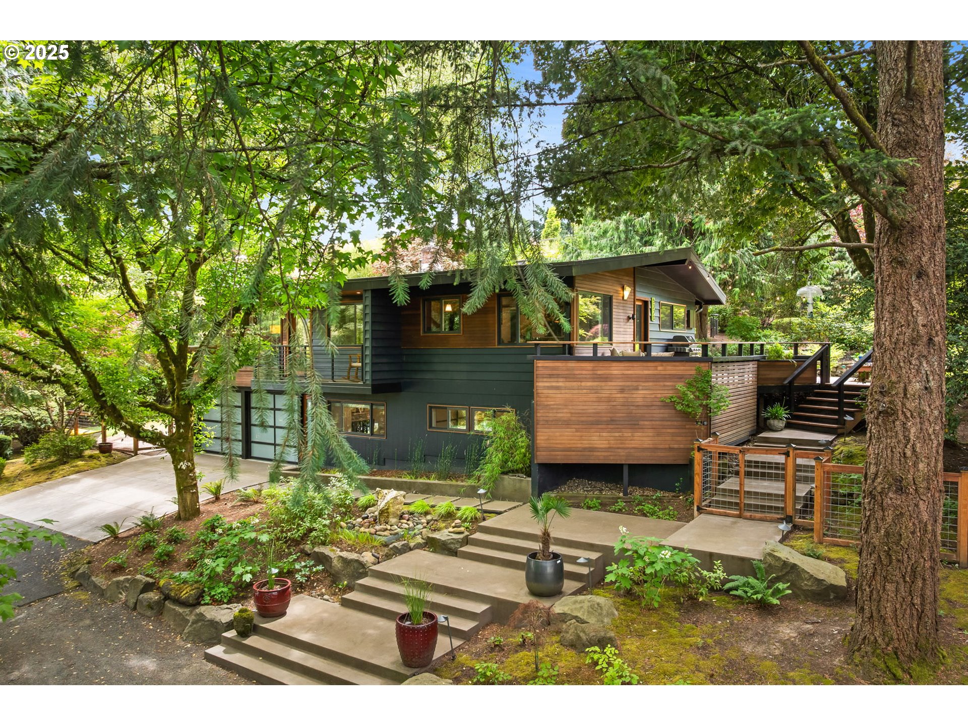 5220 Southwest Shattuck Road Portland, OR 97221 - Photo 1 of 48 Gallery Image 1