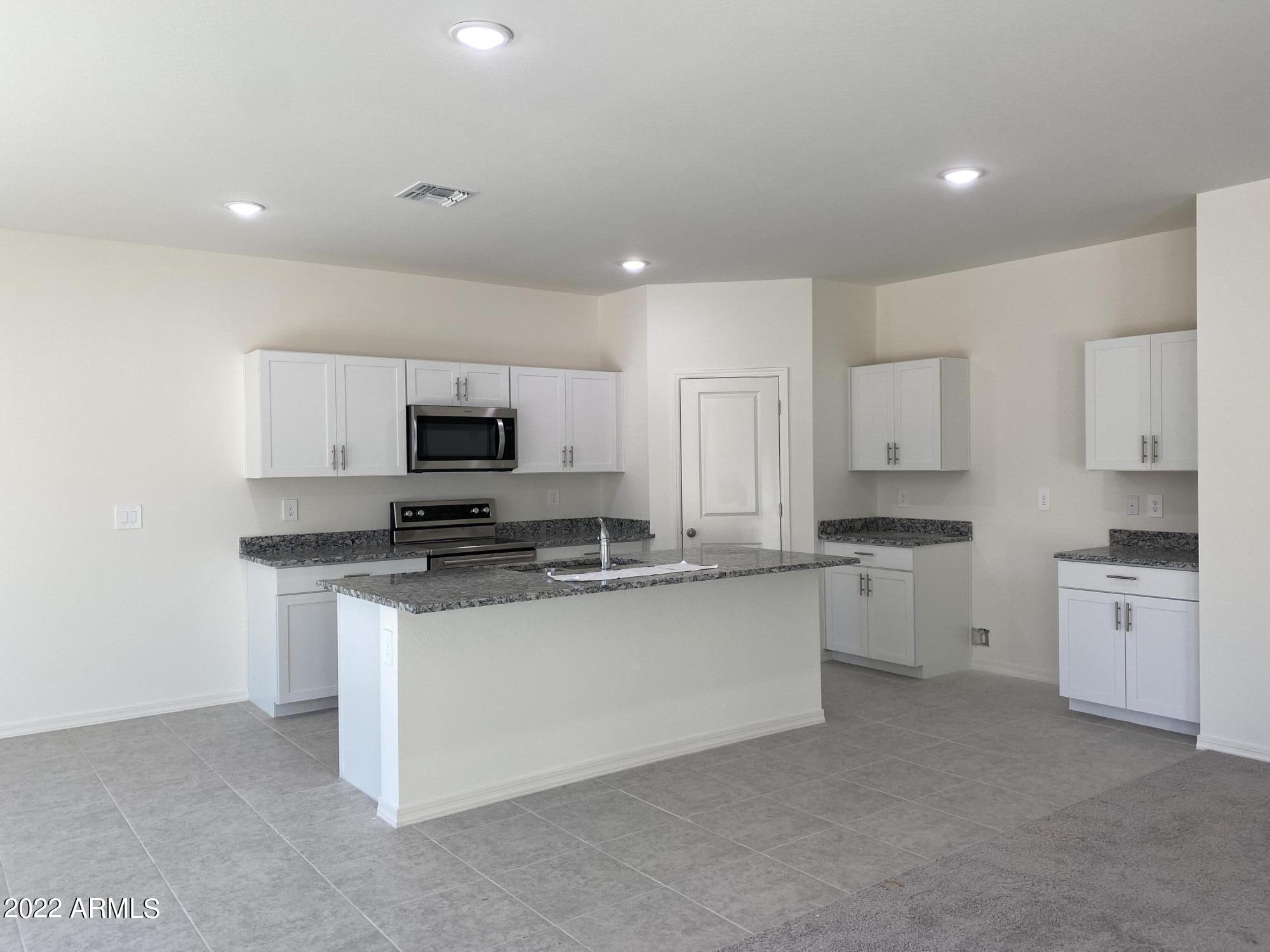 6071 East Athena Road Florence, AZ 85132 - Photo 3 of 9 IMG_7848
