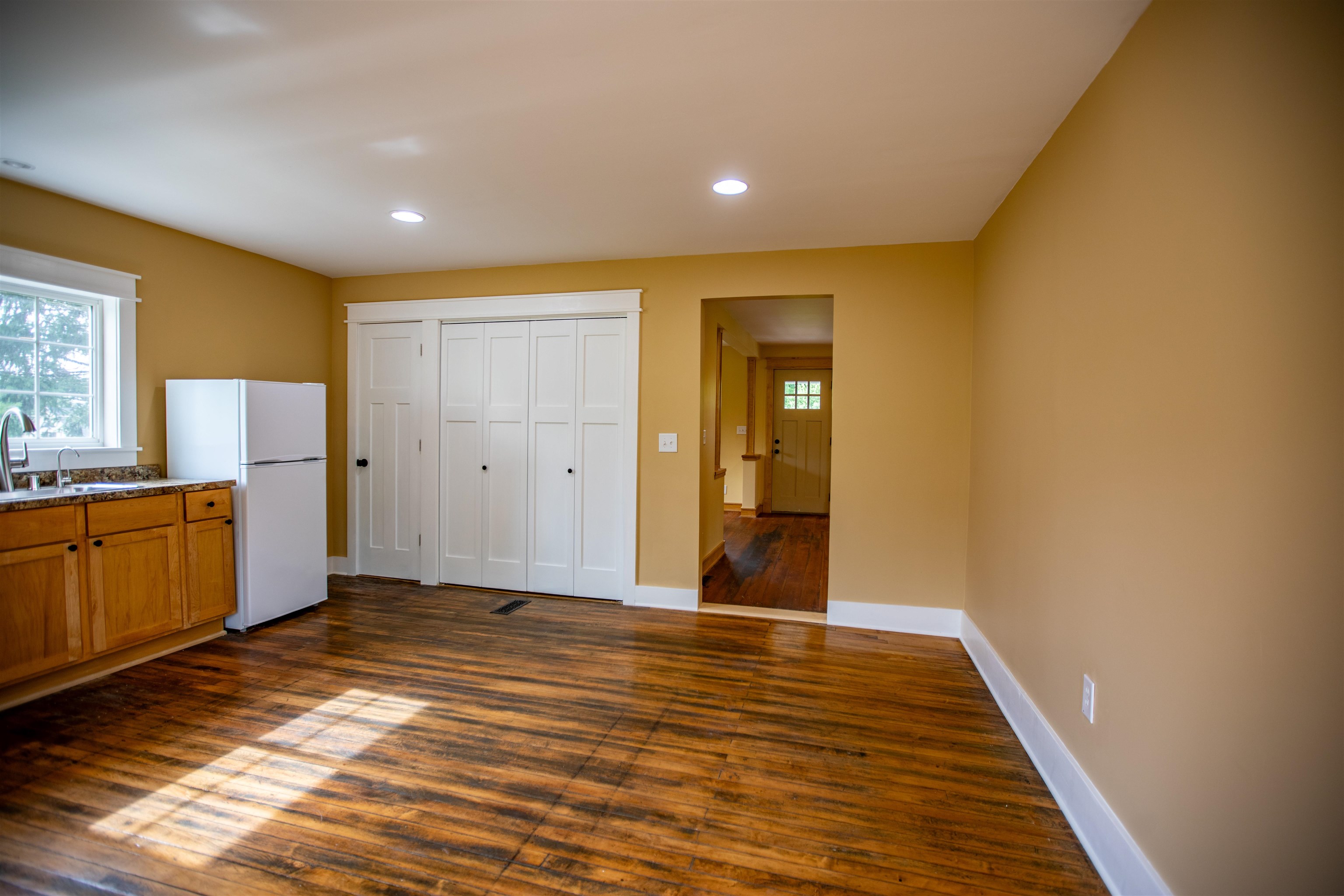 215 5th Street Mineral Point, WI 53565 - Photo 27 of 37