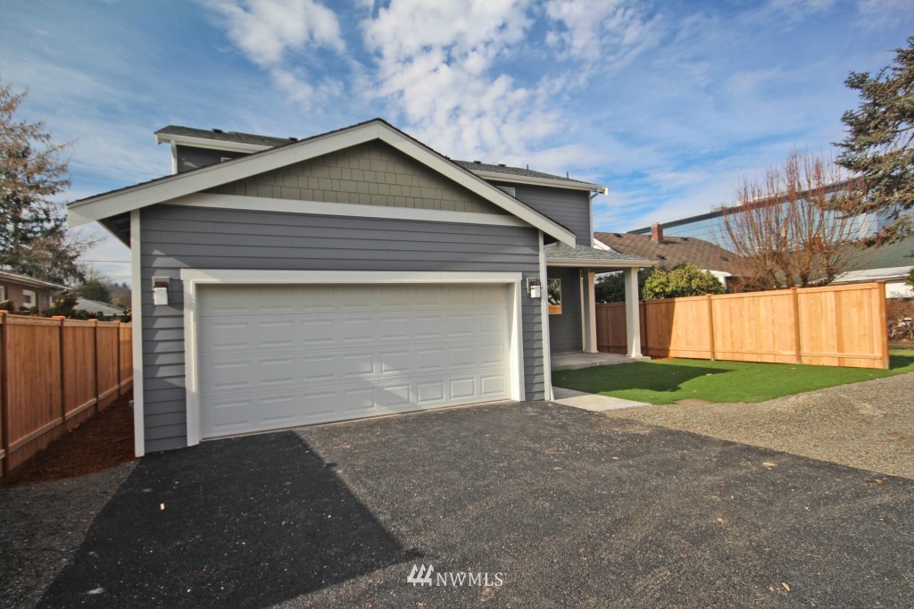 528 Wells Avenue North Renton, WA 98057 - Photo 21 of 25 Gallery Image 21