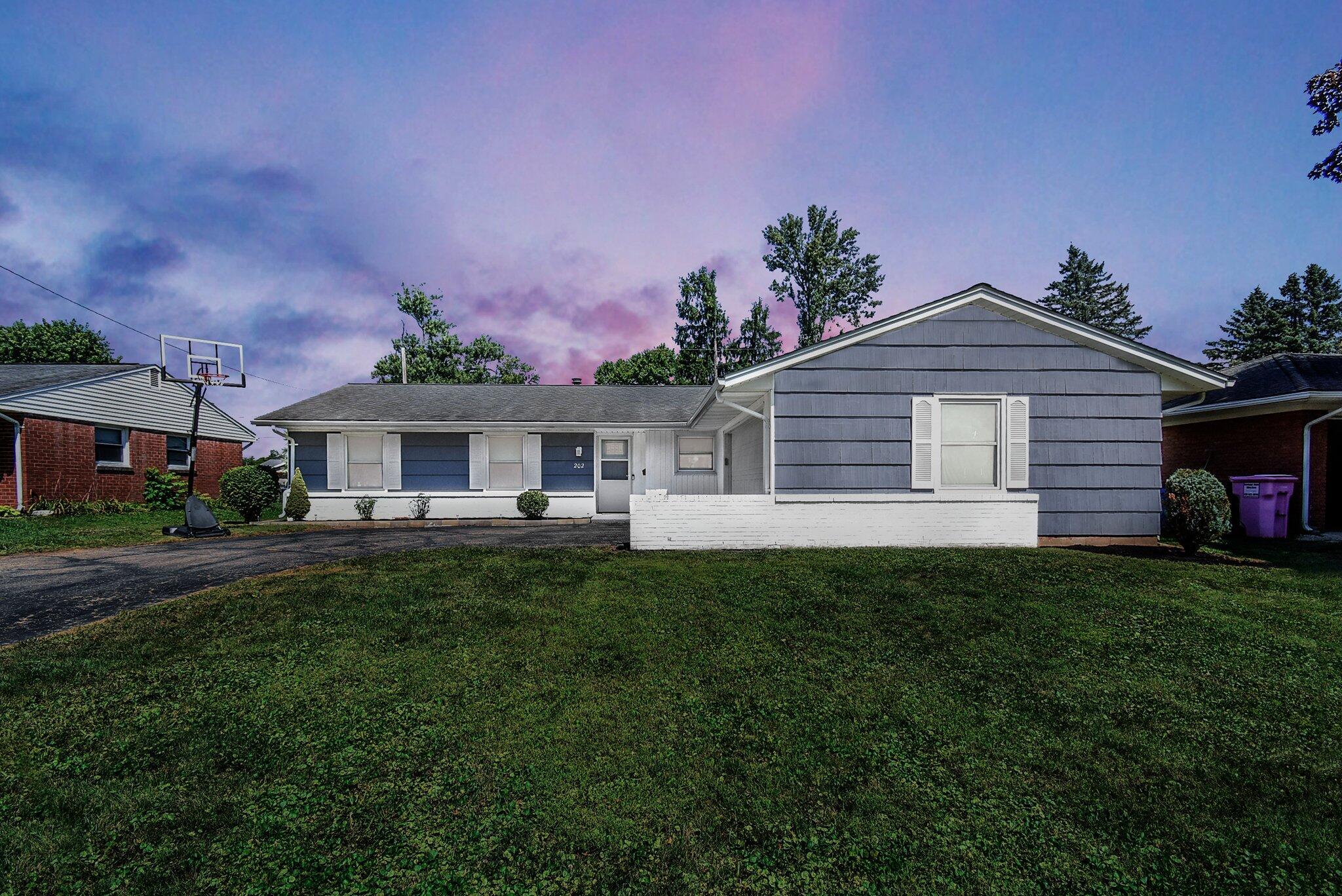 1-web-or-mls-202-hampton-rd