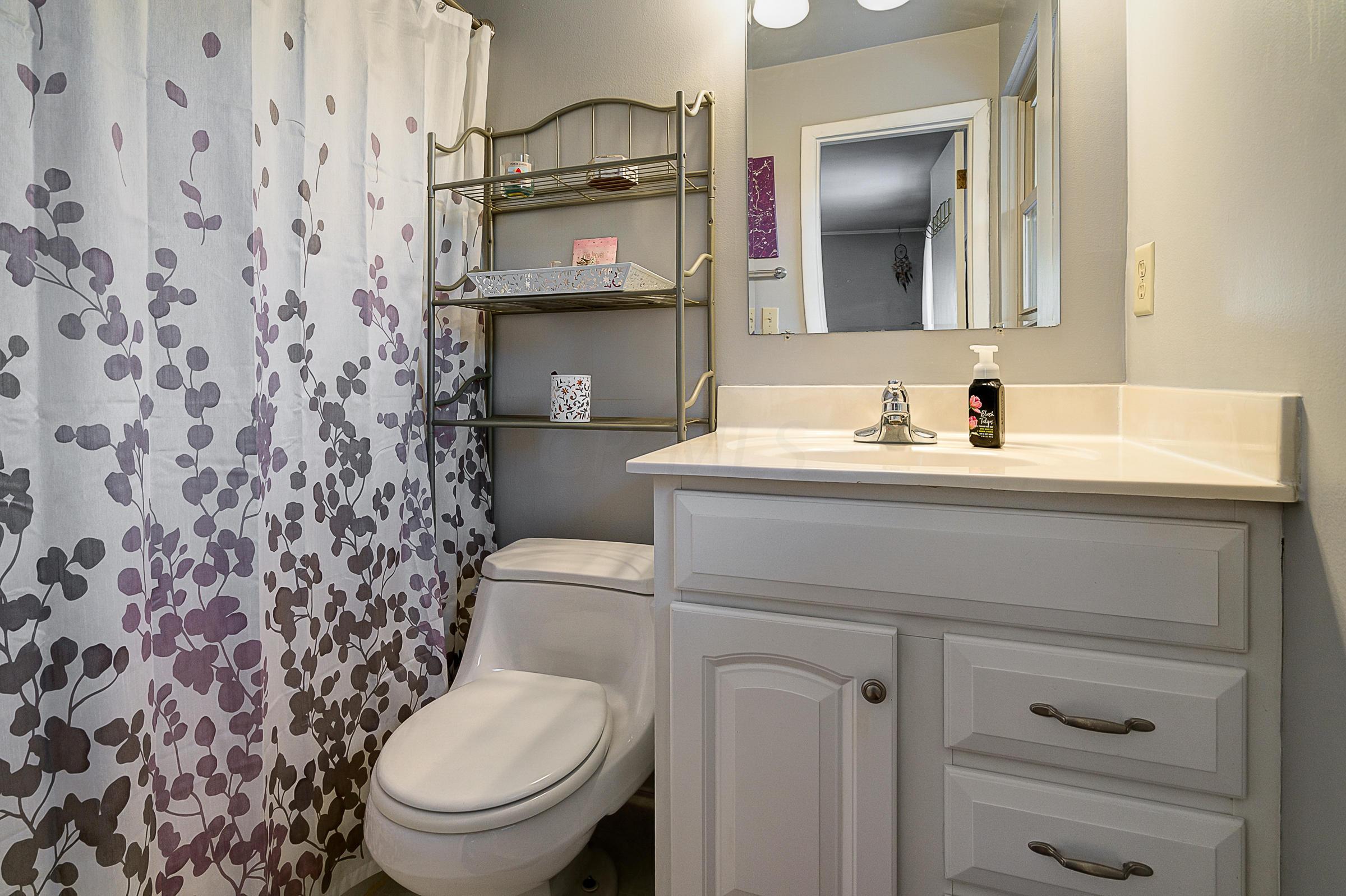2068 Chardon Road Upper Arlington, OH 43220 - Photo 30 of 41