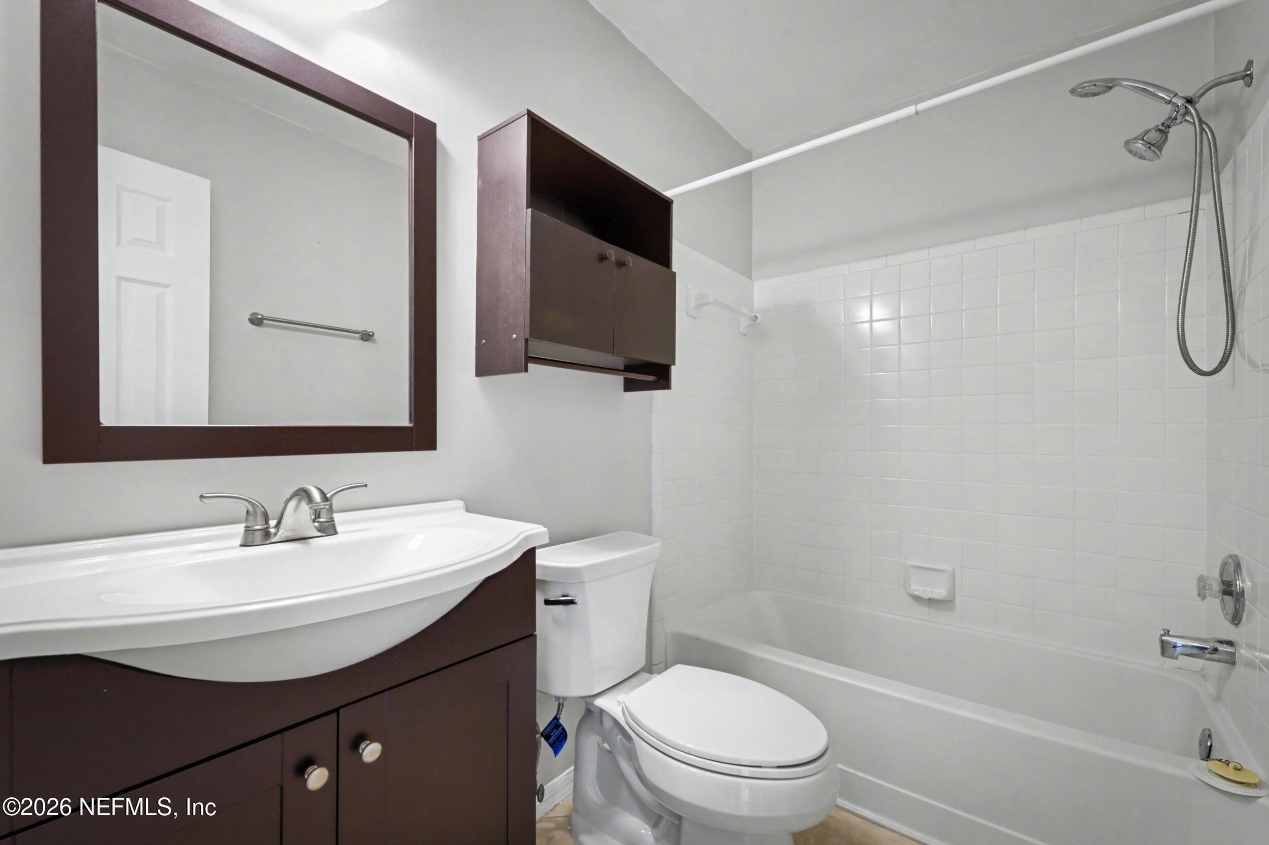 2811 Sea Hawk Drive Ponte Vedra Beach, FL 32082 - Photo 15 of 24 a bathroom with a sink toilet and shower