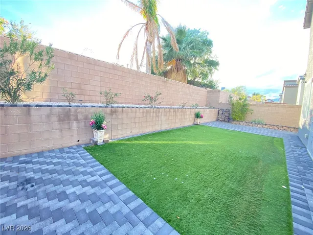 $2,695 | 7939 Bechstein Way, Las Vegas, NV 89145